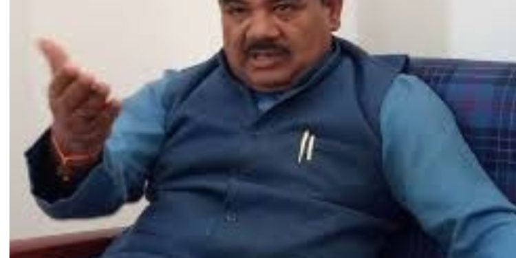 “अगर दोषी साबित हुआ तो सियासत छोड़ दूंगा, वरना साजिशकर्ताओं को जेल भिजवाऊंगा” – हरक सिंह रावत