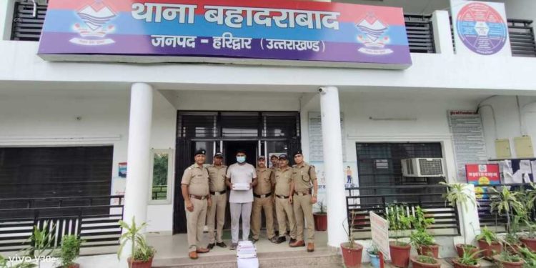 बड़ी खबर: नशा कारोबार पर कसी गई लगाम, करोड़ों की स्मैक समेत तस्कर गिरफ्तार