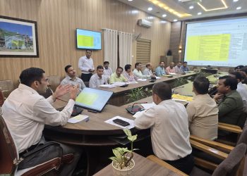 “अब सड़क पर नहीं चलेगी मनमानी पार्किंग, नो पार्किंग में गाड़ी खड़ी तो सीधे उठेगी क्रेन से – डीएम का अल्टीमेटम!”