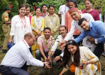 हरेला पर्व पर एसजीआरआर विश्वविद्यालय में चला विशेष पौधारोपण अभियान, 	पर्यावरण संरक्षण का दिया संदेश