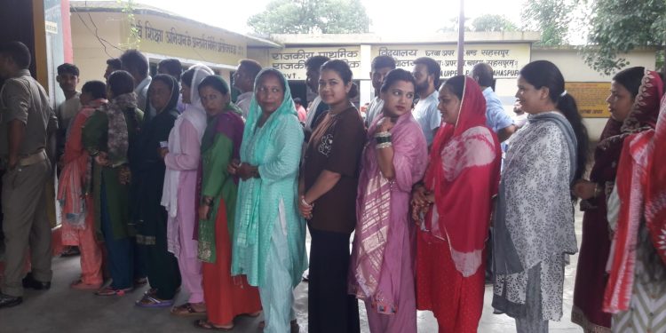 पंचायत चुनाव: महिला और युवा मतदाताओं में दिखा जबरदस्त उत्साह, सभी बूथों पर शांतिपूर्ण माहौल में हुआ मतदान