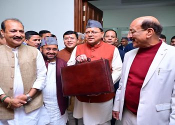 Uttarakhand Assembly Session: कांग्रेस का विरोध हंगामे में बदला, CM Dhami ने विपक्ष को बताया हताश