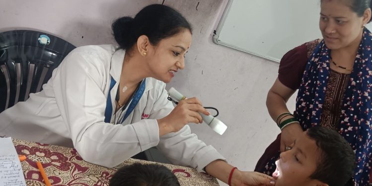 श्री महंत इन्दिरेश अस्पताल द्वारा देहरादून में निःशुल्क स्वास्थ्य शिविर, 205 मरीजों को मिला लाभ