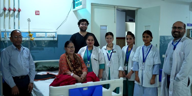 श्री महंत इन्दिरेश अस्पताल ने रचा इतिहास उत्तराखण्ड में पहला रिवीज़न कोहनी जोड़ प्रत्यारोपण