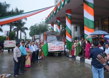 श्री गुरु राम राय विश्वविद्यालय ने धराली उत्तरकाशी आपदा पीडितों के लिए भेजी राहत सामग्री