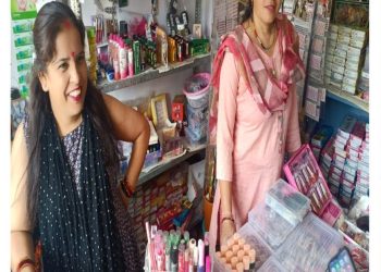 संघर्षों से जूझकर रेखा ने बदली, अपनी किस्मत की रेखा