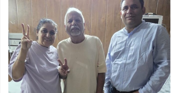 डॉ. सुशील ओझा के नेतृत्व में चिकित्सा में नया कीर्तिमान, एनआरआई का सफल नेत्र ऑपरेशन