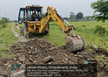 एमडीडीए का बुलडोजर चला — सहसपुर और विकासनगर में अवैध प्लॉटिंग ध्वस्त, डोईवाला में भवन सील