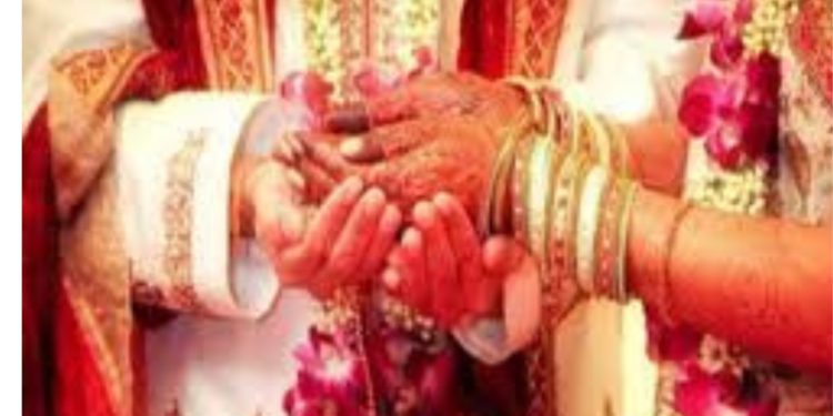 बड़ी खबर: फर्जी शादी समारोह पर पुलिस की सख्ती, टिकटधारकों की मस्ती पर लगा ब्रेक