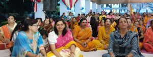 आयोजन में उपस्थित नगर पालिका अध्यक्ष एवं श्रद्धालु
