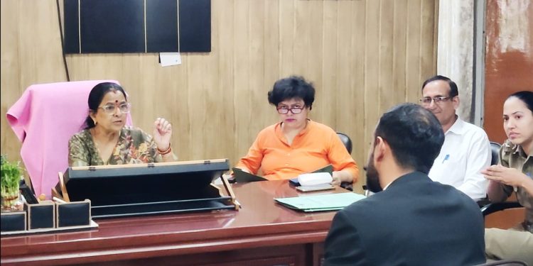 आयोग के सवालों के आगे पीवैल्यू एनालैटिक्स कम्पनी के प्रतिनिधि नहीं दे पाए जवाब, अगली सुनवाई पर रिसर्च टीम व प्रबन्ध निदेशक को उपस्थित होने के दिए निर्देश