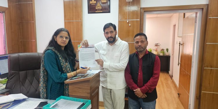 बड़ी खबर: राज्य निर्माण सेनानियों की लड़ाई लड़ेंगे सेमवाल