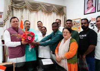 राजनीति: दून में चढ़ा सियासी पारा, मंत्रिमंडल में कई विधायकों की एंट्री की चर्चा तेज़