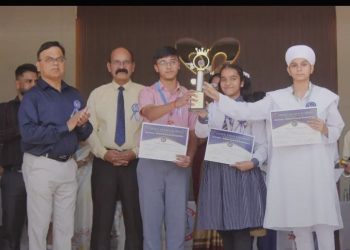 पीलीभीत: लिटिल एंजेल्स स्कूल में इंटर स्कूल टर्नकोट प्रतियोगिता का द्वितीय संस्करण कराया गया