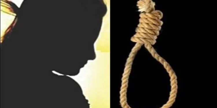 दुखद : बी फार्मा की 20 वर्षीय छात्रा ने की आत्महत्या, परिवार में छाया मातम