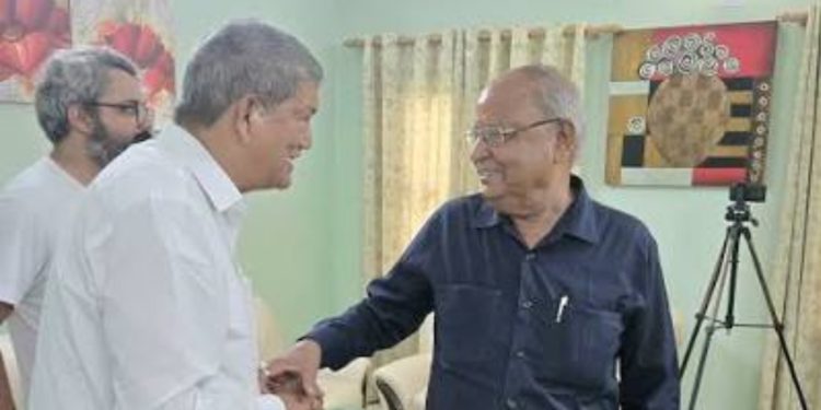 सत्ता पक्ष और विपक्ष के नेता आमने-सामने — बयानबाजी में मचा घमासान, सोशल मीडिया पर वायरल हो रहे वीडियो