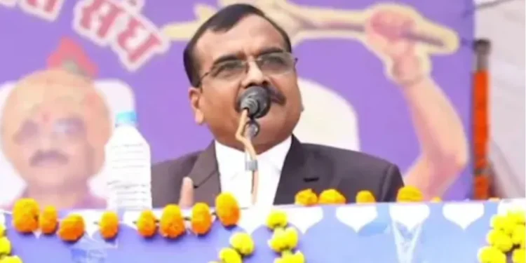 IAS ने दिया सर्वणों की बेटियों को लेकर आपत्तिजनक बयान,उठी कार्रवाई की मांग