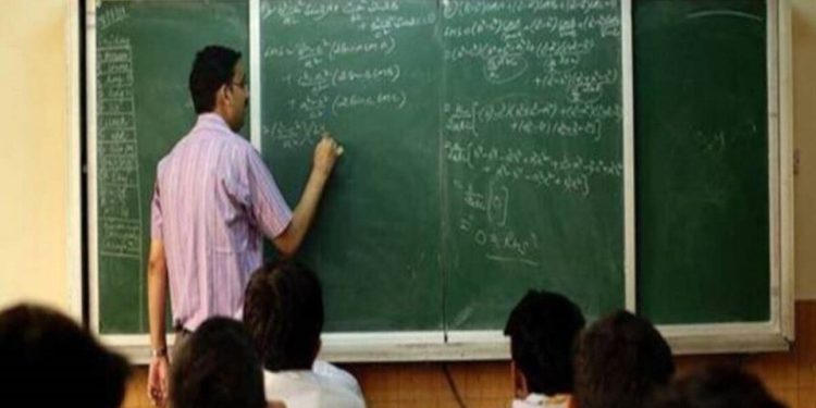 उत्तराखंड शिक्षा विभाग में बवाल: निदेशक पर हमले के विरोध में दो दिन तक  शिक्षक करेंगे कार्य बहिष्कार