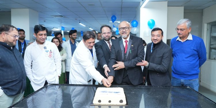 उत्तराखंड में चिकित्सा क्षेत्र की नई क्रांति: श्री गुरु राम राय इंस्टीट्यूट में राज्य की पहली रोबोटिक पूर्ण स्वचालित प्रयोगशाला का उद्घाटन