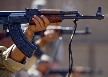 उत्तराखंड में शिक्षक के घर से मिली Ak 47 और 02 तमंचे, इलाके में फैली सनसनी