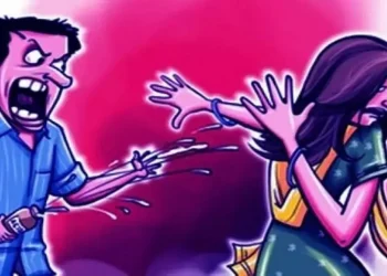 देहरादून में युवक ने शादीशुदा युवती के घर में घुस कर किया धारदार हथियार से हमला, तेजाब फेंकने की भी दी धमकी