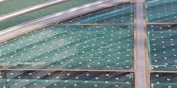 ऋषिकेश में उद्घाटन से पहले ही टूट गया बजरंग सेतु का कांच