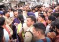 देहरादून में गैस सिलेंडर की किल्लत को लेकर महिलाओं ने किया चक्का जाम