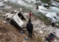 पार्थिव शरीर लेकर देहरादून से गांव लौट रहे परिवार हुआ सड़क दुर्घटना का शिकार। 3 लोगों की मौत