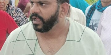 देहरादून में दरबार श्री गुरु राम राय जी महाराज की भूमि पर भू-माफिया का सनसनीखेज हमला! संगतों ने नितिन मनेरिया को पकड़कर पुलिस को सौंपा