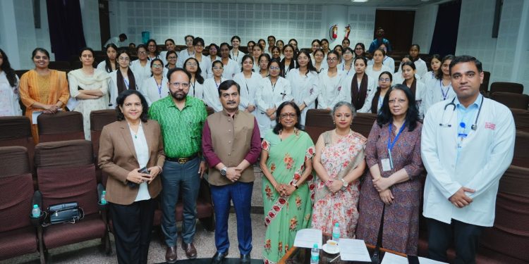 एसजीआरआर मेडिकल कॉलेज देहरादून में महिला चिकित्सकों के सशक्तिकरण के लिए CAR मॉड्यूल कार्यशाला का आयोजन