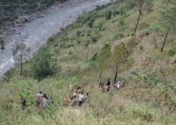 दुखद : चमोली में भीषण सड़क हादसा, 4 लोगों की मौत 3 घायल