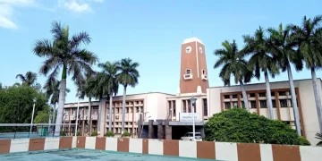 पंतनगर यूनिवर्सिटी हॉस्टल में  भोजन खाने के बाद 150 छात्र बीमार, कुलपति ने लिया सख्त एक्श
