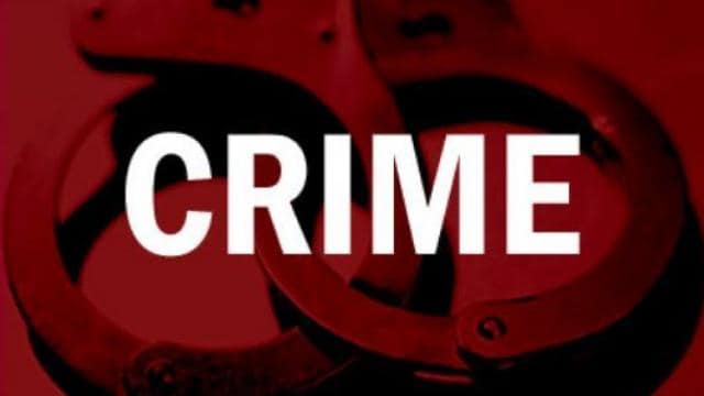 दोस्त ने दोस्त के पेट में घोप दी नुकीली चीज, फिर हो गया फरार