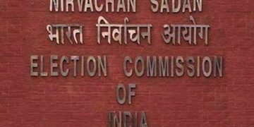 उत्तराखंड के 1400 से भी ज्यादा नेता नहीं लड़ पाएंगे चुनाव, EC ने लगाई रोक