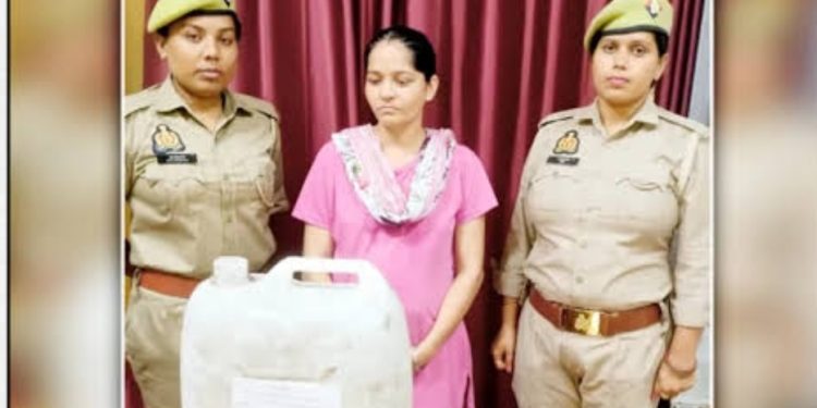 खौफनाक :  प्रेमी से पीछा छुड़ाने के लिए प्रेमिका ने प्रेमी को ट्रक समेत जलाकर मार डाला