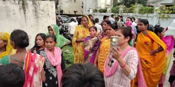 विष्णुलोक कॉलोनी में तीन हत्याओं से दहशत, पड़ोसियों के मन में उठे कई सवाल