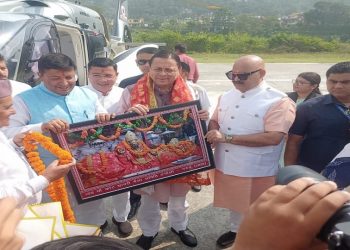 बाल वैज्ञानिकों को CM धामी का बड़ा तोहफा! शोध और नवाचार के लिए ₹1 करोड़ का ऐलान, हर विकासखंड में बनेगी लैब ऑन व्हील्स
