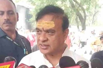 हरिद्वार में हेमंत बिस्वा सरमा की पूजा-अर्चना, राहुल गांधी पर कसा तंज! ‘चंद्रयान-मंगलयान में जाएंगे, तब पूछना चमत्कार किया या नहीं’