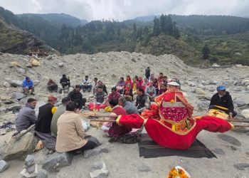 धराली आपदा के 14 महीने बाद जागी आस्था! मलबे में दबे प्राचीन कल्प केदार मंदिर की खुदाई शुरू