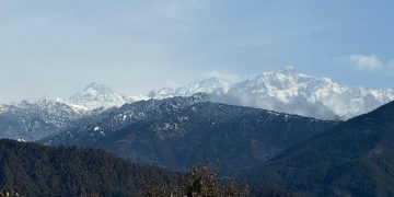 उत्तराखंड में फिर बदलेगा मौसम! 5 जिलों में बारिश का अलर्ट, 3800 मीटर से ऊंचाई वाले इलाकों में बर्फबारी के आसार