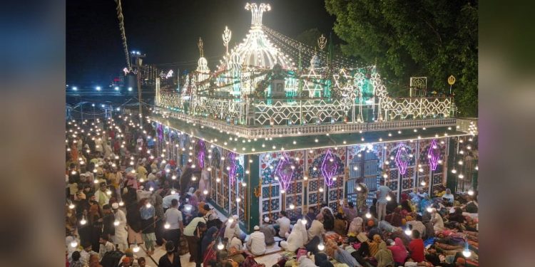 पिरान कलियर दरगाह से वायुसेना अधिकारी का 27 वर्षीय बेटा लापता, परिसर में मिला लावारिस बैग