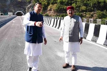 156 करोड़ की परियोजना तैयार! रुद्रप्रयाग में पुल और सुरंग से केदारनाथ-बदरीनाथ का सफर होगा आसान, CM धामी ने किया निरीक्षण